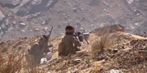 اخبار اليمن | الحوثيون يدفعون بتعزيزات عسكرية كبيرة من ذمار إلى جبهات القتال في كرش بلحج