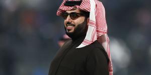 تركي آل الشيخ يكشف مفاجآت بشأن إقامة قمة الدوري المصري في السعودية
