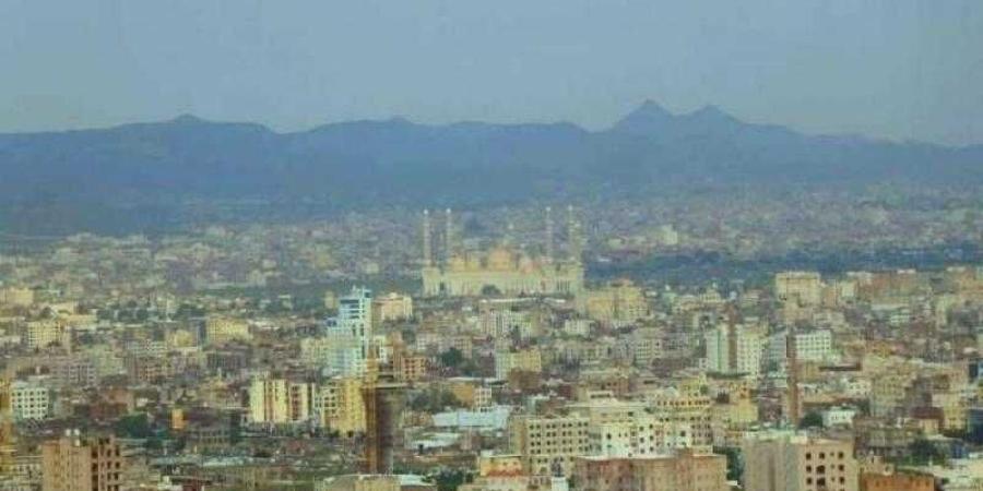 اخبار اليمن | جماعة الحوثي تحول منزل سياسي بارز موالي للشرعية الى مقر لاحدى وسائل الاعلام التابعة لها