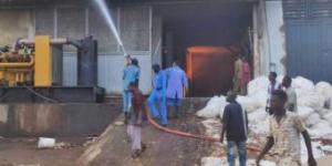 اخبار السودان الان - الدفاع المدني يسيطر على حريق بمصنع للتبغ بالمنطقة الصناعية
