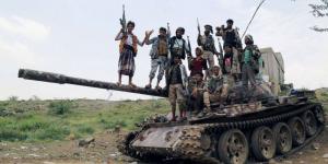 صحيفة دولية: الحوثيون يفتحون طرقا فرعية لا تحقق رفع الحصار عن تعز