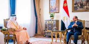 اخبار الامارات - الرئيس المصري يستقبل عبدالله بن زايد ويؤكد على دور الإمارات في تحقيق السلام