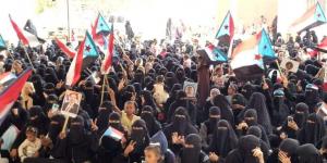 نساء وأطفال تريم يشاركون في التصعيد المطالب برحيل قوات المنطقة العسكرية الأولى