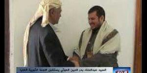 اخبار اليمن | صحفي مقرب من جماعة الحوثي يثير الجدل بعد تسريبه خبر لقائه بعبد الملك الحوثي