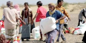 مليشيات الحوثي تقتحم شركة تحصر مستحقي المساعدات