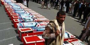 اخبار اليمن | صحيفة إماراتية: نزيف حاد وتصفيات داخل جماعة الحوثي ومصرع 150 ضابط خلال 3 اشهر ”اسماء”