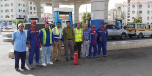 شركة النفط عدن تنظم دورات توعوية ميدانية حول الاستخدام الامثل لمعدات الأمن والسلامة في محطات الوقود