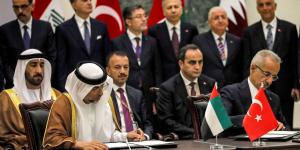 الإمارات والعراق وقطر وتركيا توقع اتفاقية تعاون في مشروع طريق التنمية الاستراتيجي