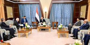 اخبار اليمن | الرئيس العليمي: هذه أسباب عدم التوصل لسلام مع الحوثيين حتى الآن