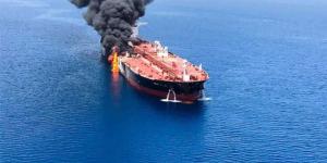 اخبار اليمن | عاجل: إصابة سفينة بهجوم حوثي قبالة المخا بالبحر الأحمر وإعلان بريطاني بشانها