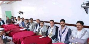 اخبار اليمن | الحوثيون يوظفون 7 مدراء من أسرة واحدة براتب نصف مليون شهريا ويمنحوهم السيارات (صورة)