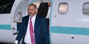 اخبار اليمن | عيدروس الزبيدي يصل عدن رفقة قيادات عسكرية بارزة.. والمجلس الانتقالي: غدا يوم تاريخي!