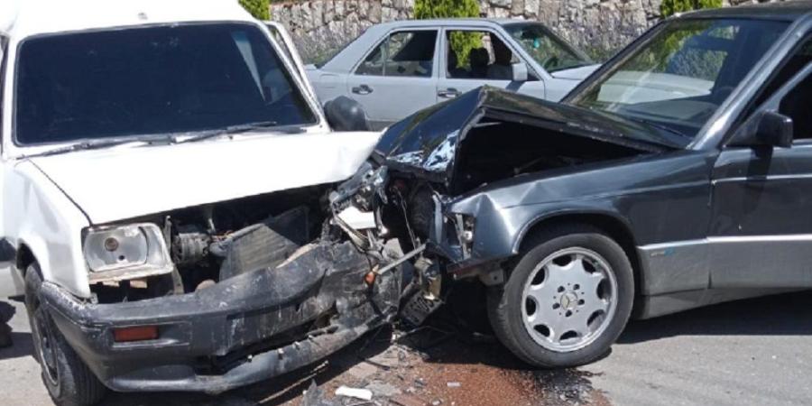 اخر اخبار لبنان  : 3 جرحى بحادث سير في سير – الضنية