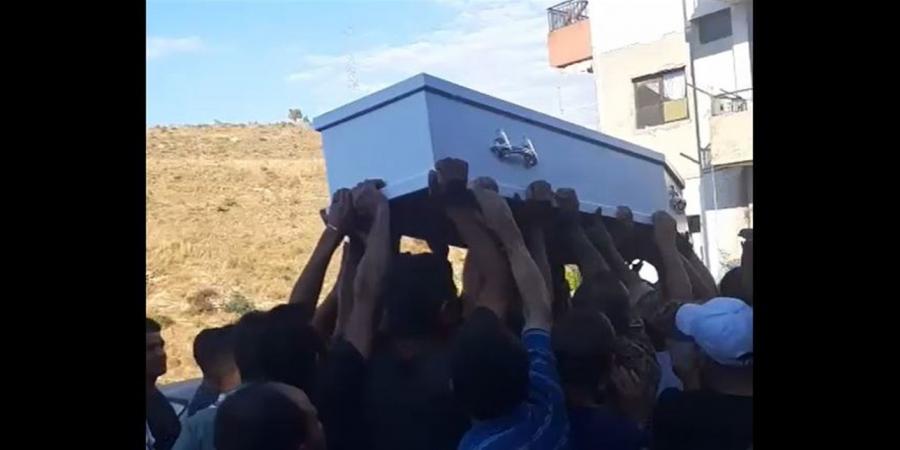 اخبار لبنان : فيديو مؤثر.. وداعٌ مهيب للعسكري نزيه الخالد بعد وفاته بحادث مروّع!