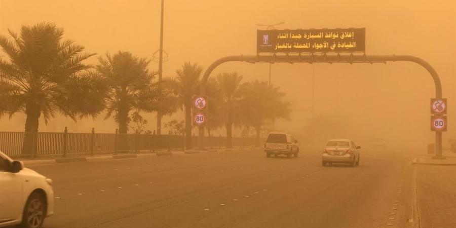 اخبار السعودية - تنبيهات من الأرصاد برياح نشطة في الرياض والمدينة وعوالق ترابية على عسير