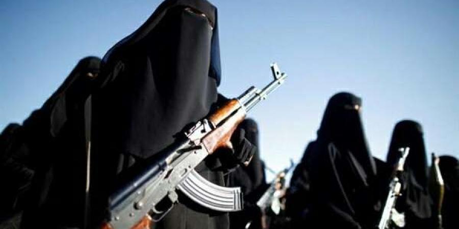 مليشيا الحوثي تكثف تمكين «الزينبيات» بمواقع الشرطة النسائية