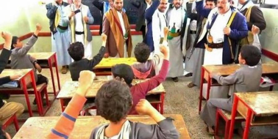 يدٌ تبني ويدٌ تهدم.. الحوثي يستهدف التعليم في حربه العبثية فداءً للحكم السلالي