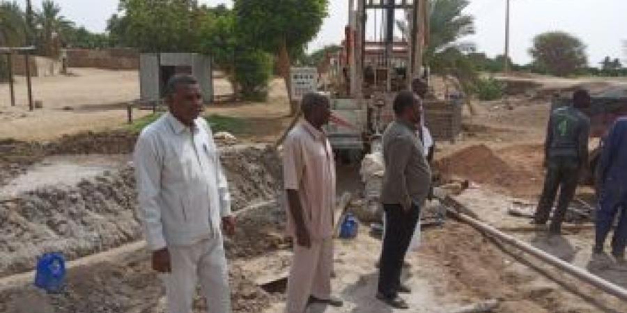 اخبار الإقتصاد السوداني - مدير هيئة المياه بالشماليةيتفقد مياه حى النيل الجديدة