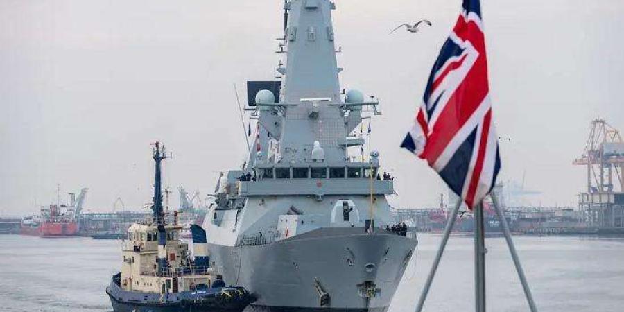 البحرية البريطانية تصادر شحنة صواريخ إيرانية كانت في طريقها للحوثيين