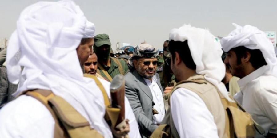 صحيفة سعودية تكشف عن صراعات ضارية بين مراكز النفوذ الحوثية في شمال اليمن