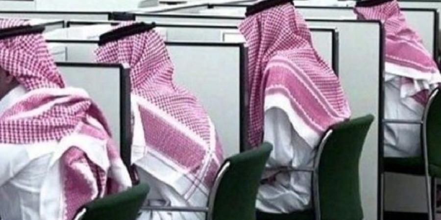 اخبار السعودية - تفاصيل فصل 98 موظفا سعوديا بالإعلام الداخلي
