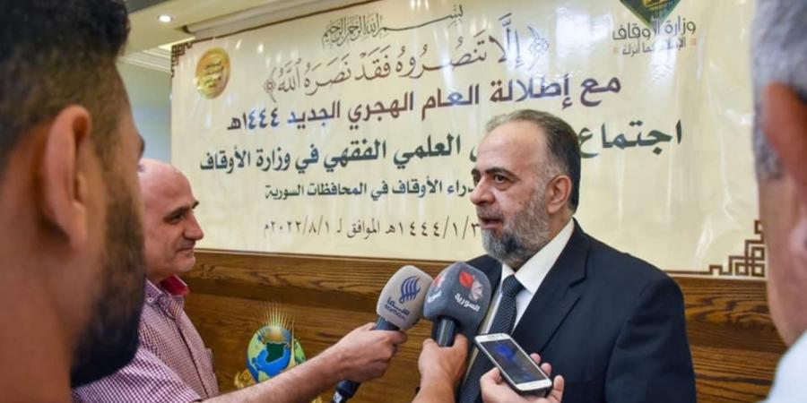 اخبار سوريا مباشر  - “أوقاف” النظام تعلّق على ممارسة “طقوس غريبة” في الجامع الأموي