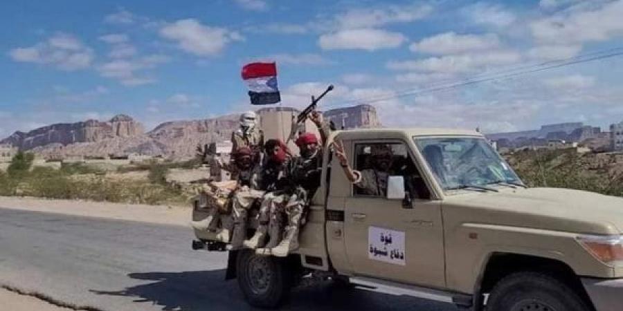 قوات دفاع شبوة تنتشر في عدد من قرى رضوم