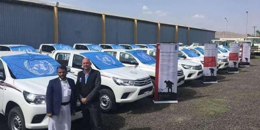 صحافي: الأمم المتحدة ساعدت الحوثيين في زراعة الألغام