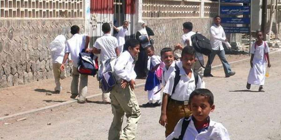 صراع التعليم : نصف مدارس عدن فتح ابوابه والأخر مغلق