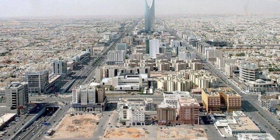 اخبار السعودية - غرامات على الشبابيك المخالفة وتشققات المباني وكتابات الجدران