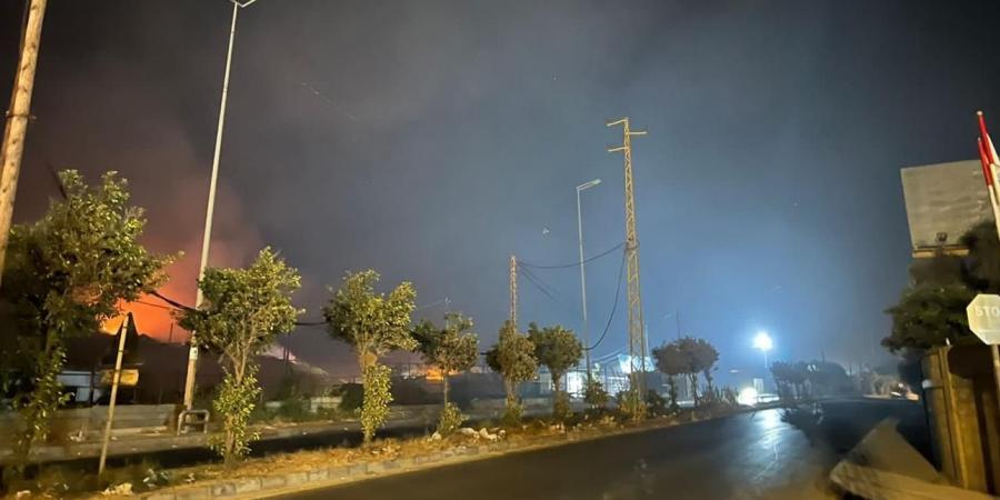 اخبار لبنان : مُجدداً.. النيران تندلع داخل مكبّ النفايات في طرابلس (صور)