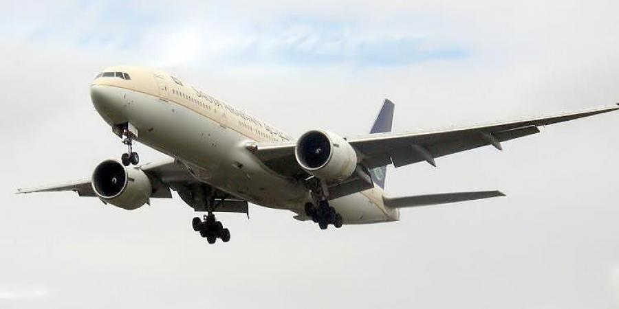 اخبار السعودية - طائرة ركاب سعودية تهبط في باكستان.. والكشف عن السبب