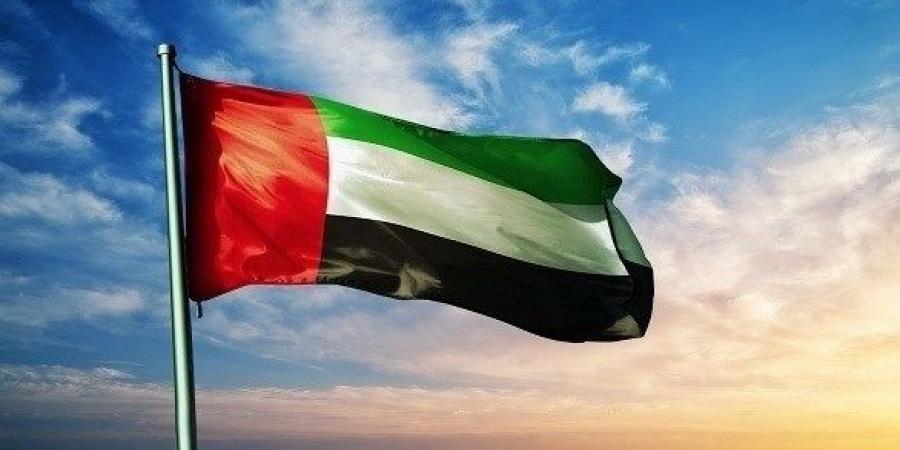اخبار الامارات - الإمارات تنكس الأعلام ثلاثة أيام حداداً على وفاة الملكة إليزابيث