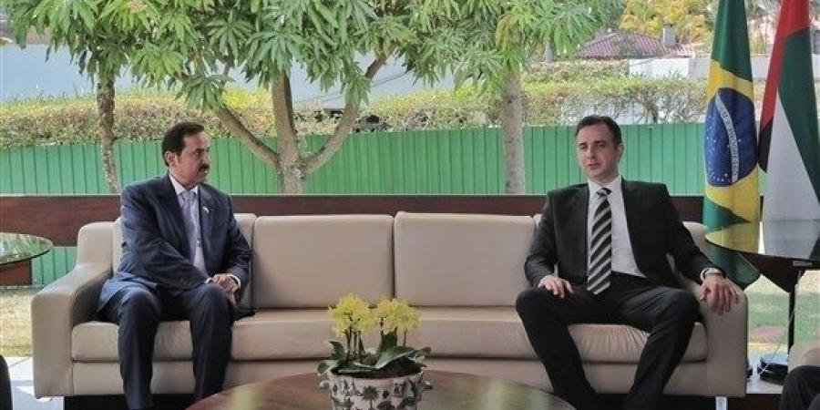 اخبار الامارات - صقر غباش يبحث التعاون البرلماني مع رئيس مجلس الشيوخ البرازيلي