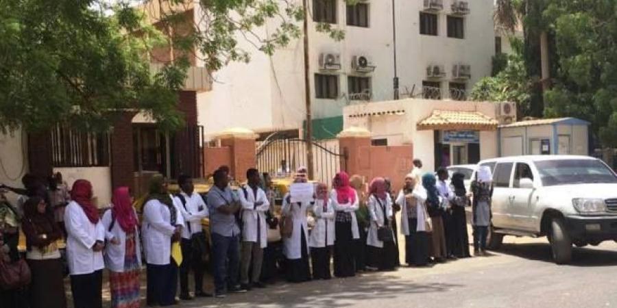 اخبار السودان من كوش نيوز - أطباء الامتياز يخطرون 31 مستشفى بتنفيذ إضرابهم غدا