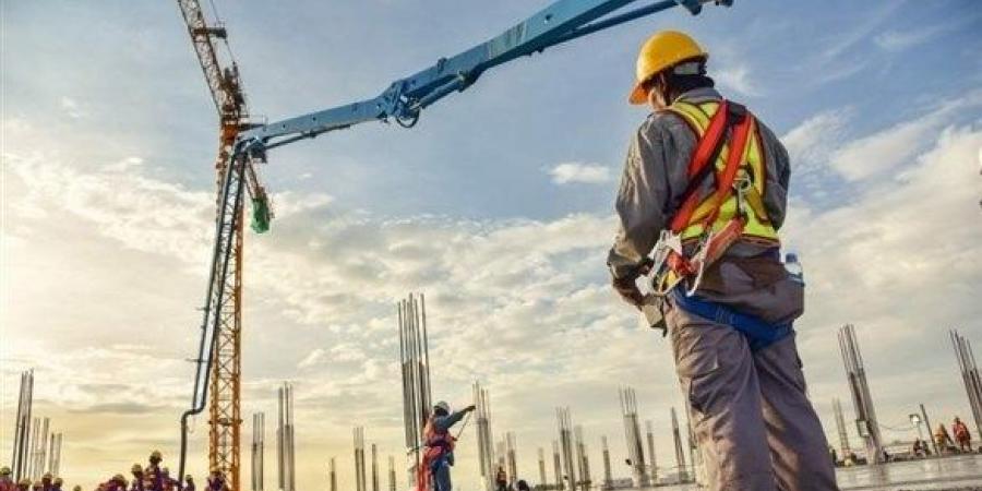 اخبار الامارات - قوانين وأنظمة تعزز ريادة الإمارات في رعاية العمالة