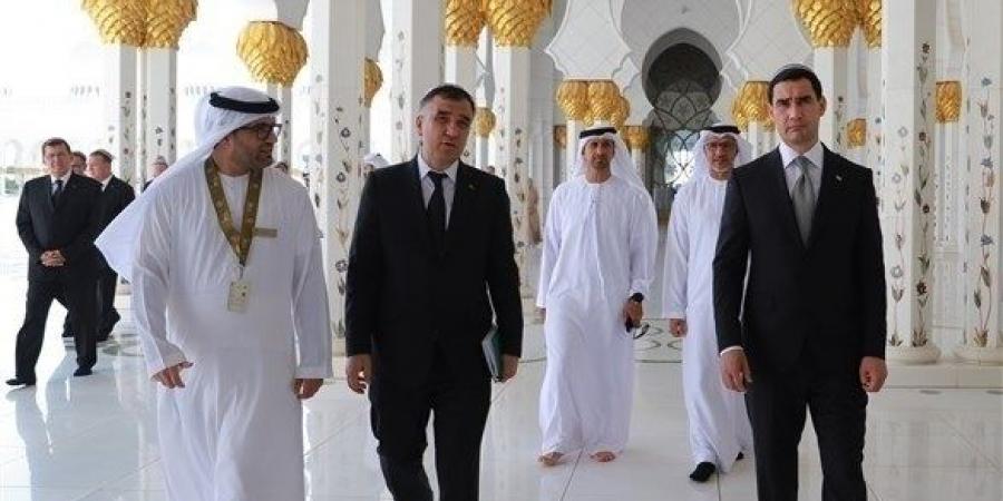 اخبار الامارات - رئيس تركمانستان يزور جامع الشيخ زايد الكبير في أبوظبي