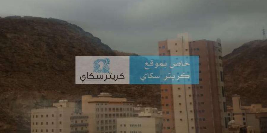 اخبار اليمن الان | بالفيديو.. مياه الامطار تغرق المركبات بجدة