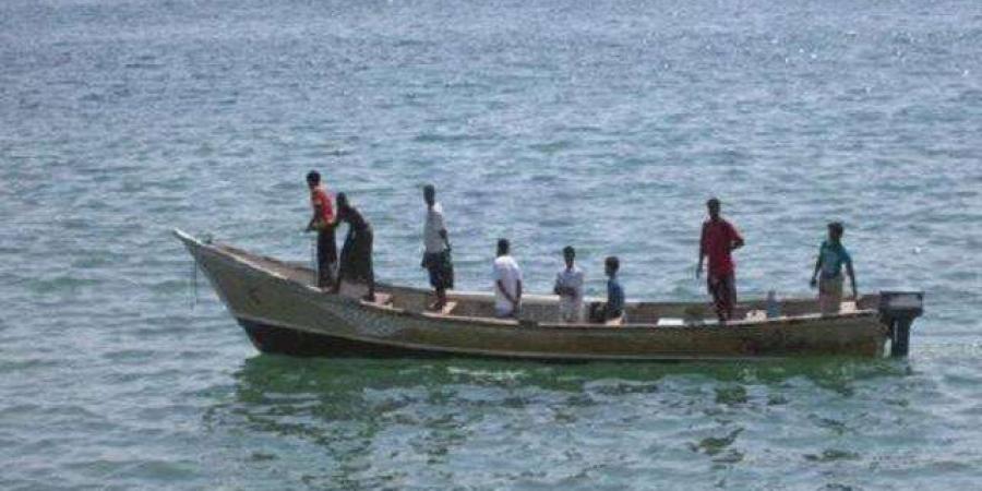 اخبار اليمن الان | اصابة صيادين يمنيين بهجوم لقوة ارتيرية