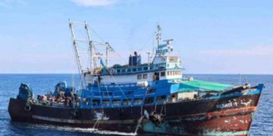 البحرية الاميركية: اعتراض سفينة ايرانية تحمل 50 طن من الذخيرة كانت متجهة الى اليمن