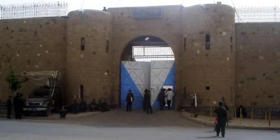 اليمن: 3 معتقلين في سجون الحوثي ينهون حياتهم سعيا للخلاص من جلسات التعذيب!