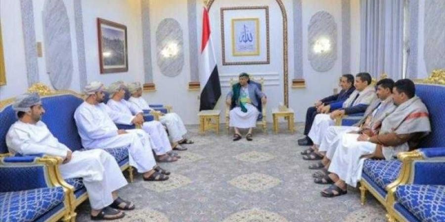 اخبار اليمن | صحيفة إماراتية تكشف آخر تطورات المفاوضات مع مليشيا الحوثي: التوافق على 3 ملفات رئيسية ووضع شروط جديدة