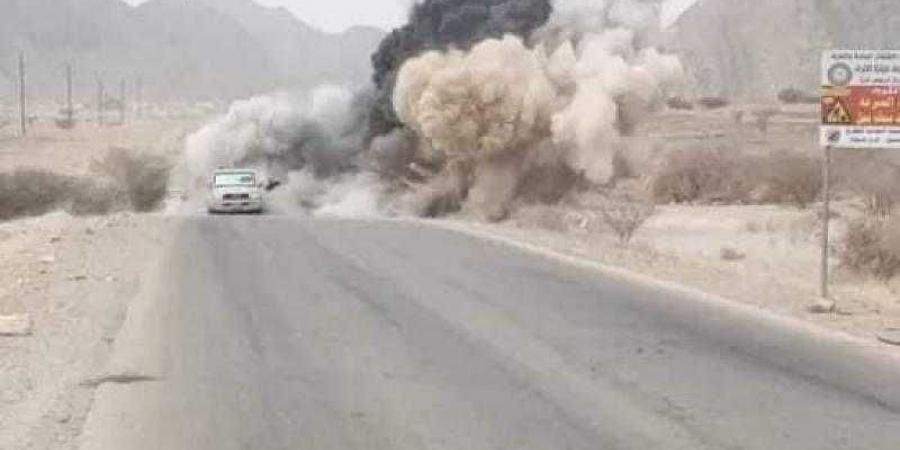 اخبار اليمن | عبوة ناسفة تصيب 4 جنود في شبوة