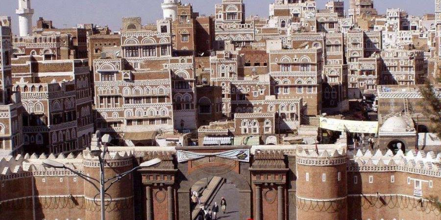 اخبار اليمن الان | وسط تكتم رسمي .. الكشف عن تسلم هذه القوات العسكرية لرواتبها بصنعاء