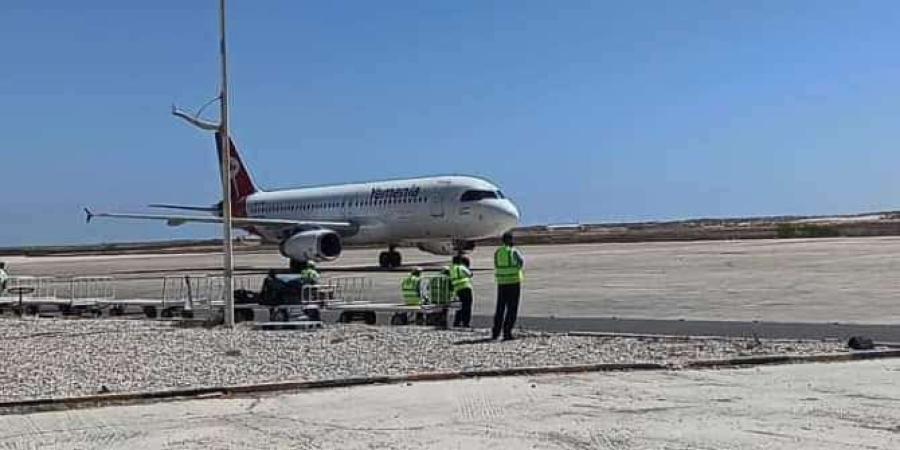 اخبار اليمن الان | قيادي بالحراك معلقآ على إعادة تشغيل مطار الريان : اضحى حلم الناس بالجنوب أشياء بسيطة !