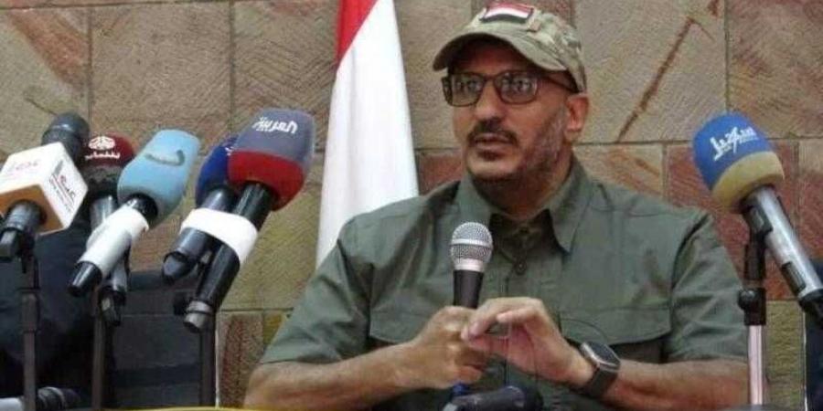 اخبار اليمن | طارق صالح يوجه ضربة موجعة لمليشيا الحوثي بتعز في أول زيارة له