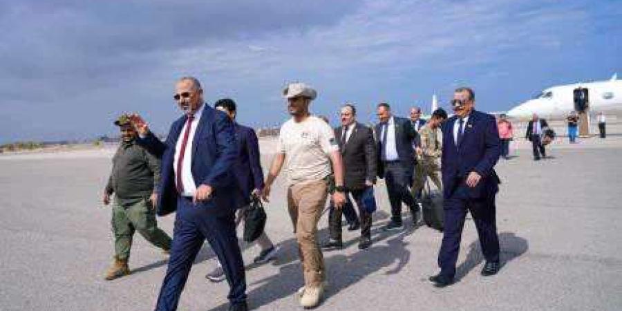 اخبار اليمن الان | حديث صادم بشأن عودة عيدروس الزبيدي إلى عدن اليوم ومنع الرئيس العليمي