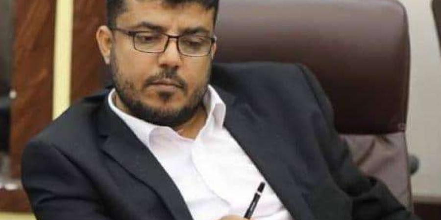 اخبار اليمن الان | وزير الصحة يستنسخ التجربة الحوثية ويعين مشرفا على مركز الاعلام الصحي