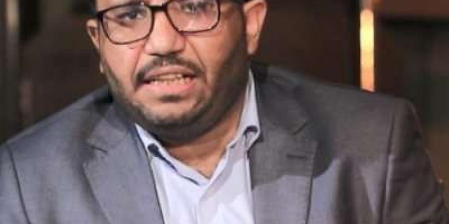 اخبار اليمن الان | كاتب يمني يكشف عن مرحلة خطيرة قد تصل اليها الأزمة بين السعودية و الإمارات