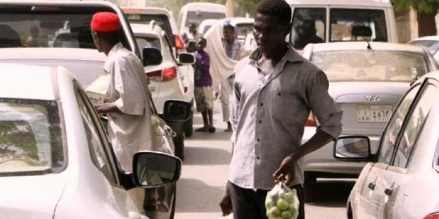 اخبار الإقتصاد السوداني - "أسواق أم دورور".. تجربة ريفية تغزو الخرطوم بسبب الغلاء